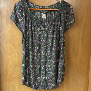 Boho v-neck neck Faded Glory top
